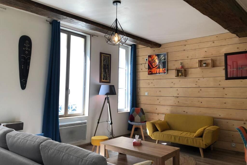 Laon :   Suite privée au pied de la Cathédrale  Esterno foto