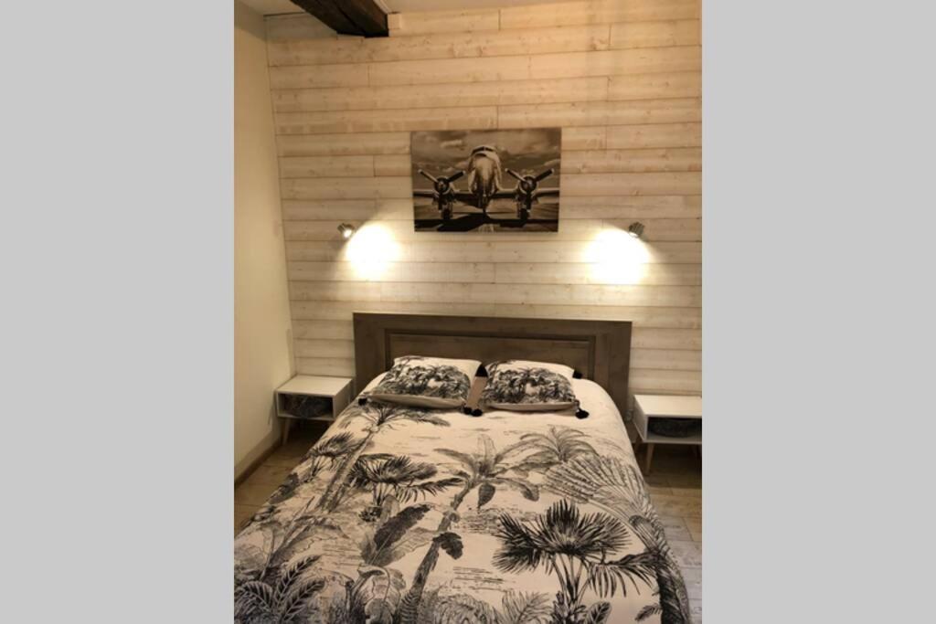 Laon :   Suite privée au pied de la Cathédrale  Esterno foto