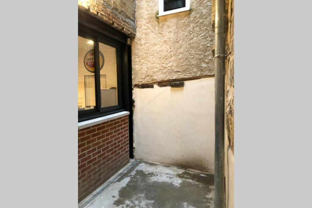 Laon :   Suite privée au pied de la Cathédrale  Esterno foto